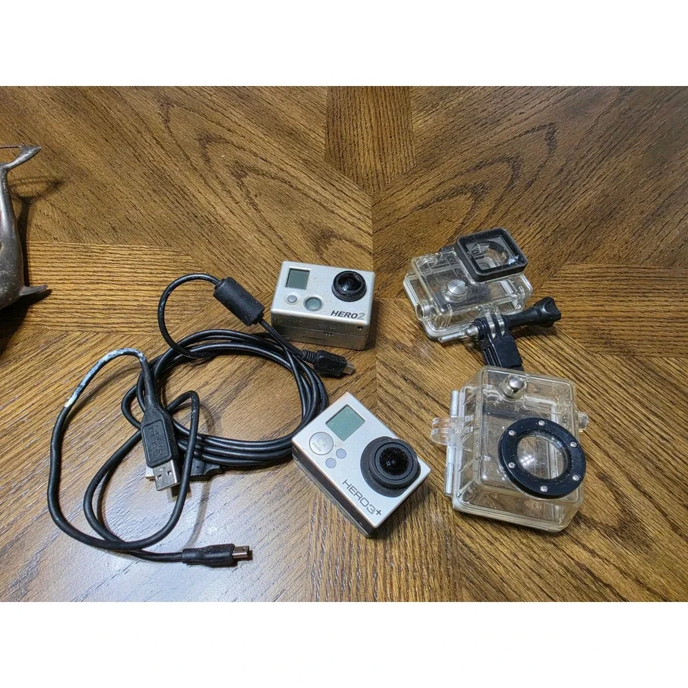 GoPro HERO2 and HERO3 Camera w Cases and Batteries for refurb parts UNTESTED